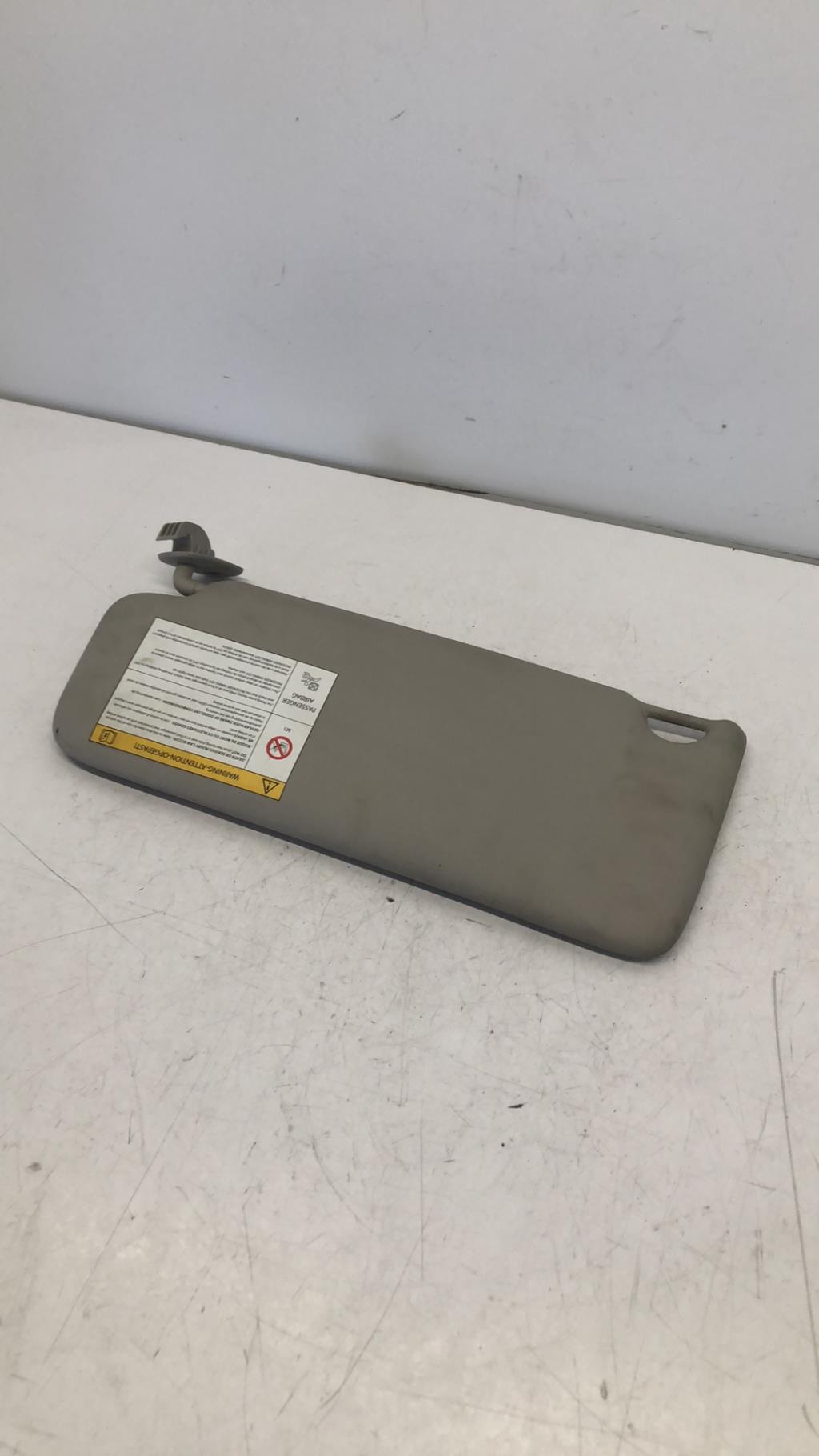 Pare soleil droit RENAULT TWINGO 2 PHASE 2 Essence - 1