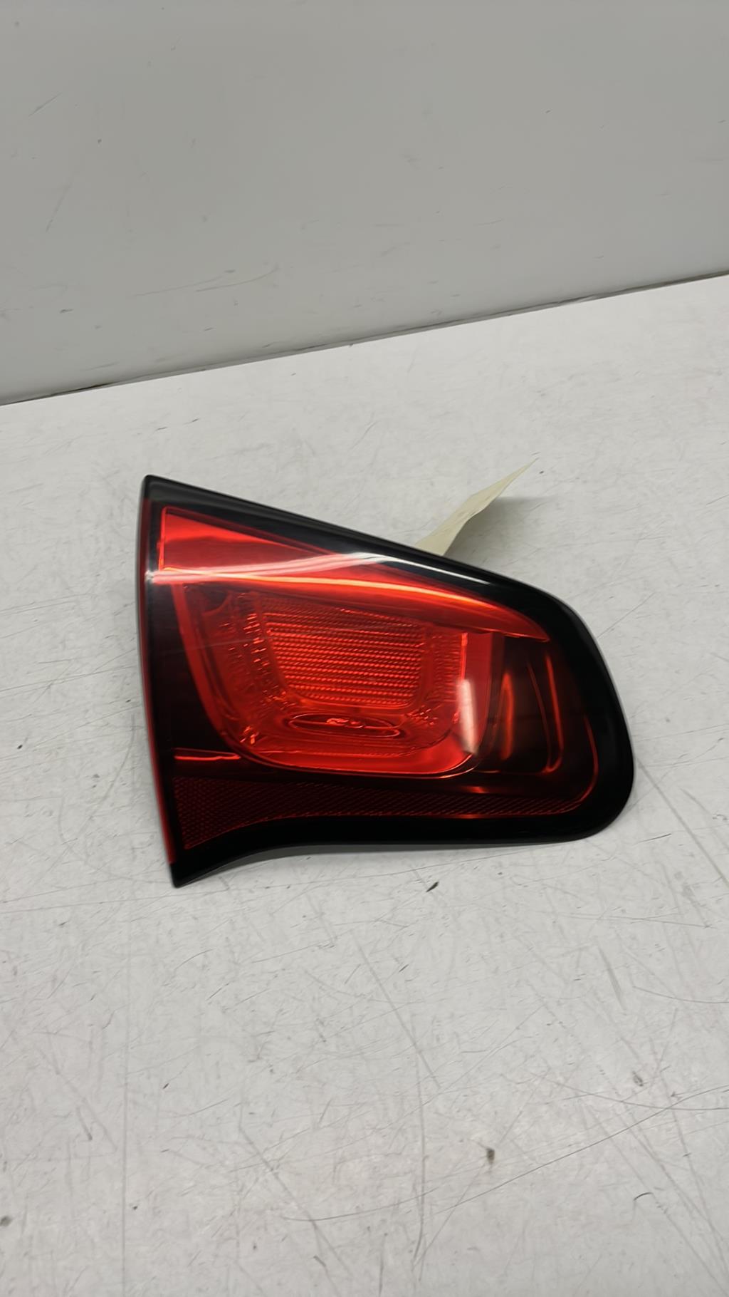 Catadioptre arriere gauche CITROEN C3 2 PHASE 1 Diesel - 1