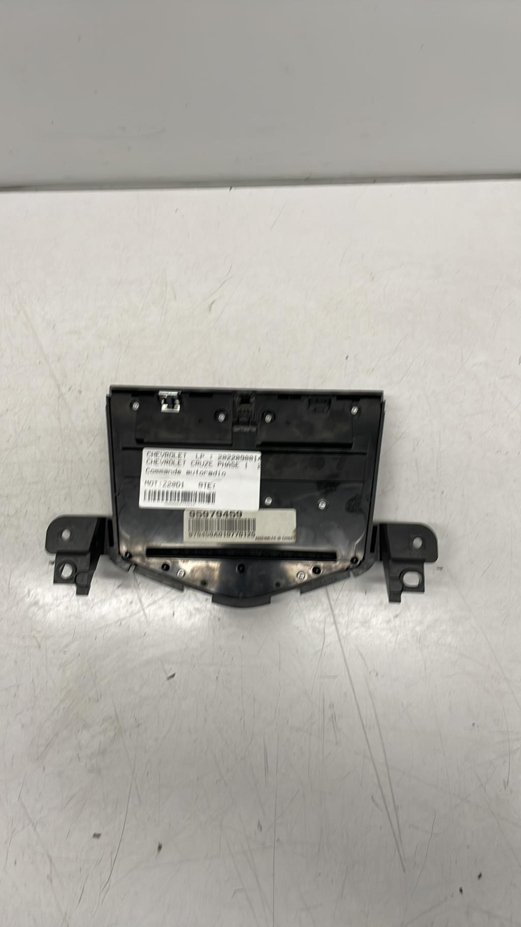 Commande autoradio CHEVROLET CRUZE PHASE 1 Diesel - 1