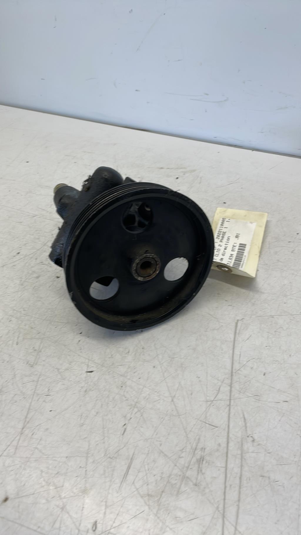 Pompe de direction RENAULT CLIO 2 PHASE 1 Essence - 1