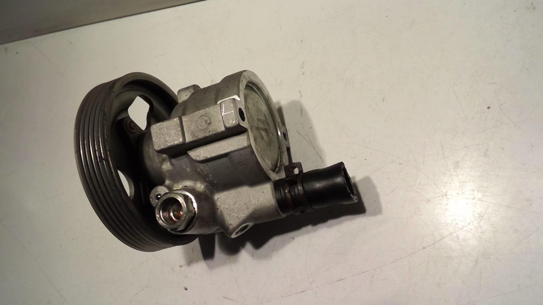 Pompe de direction RENAULT CLIO 2 PHASE 1 Essence - 1