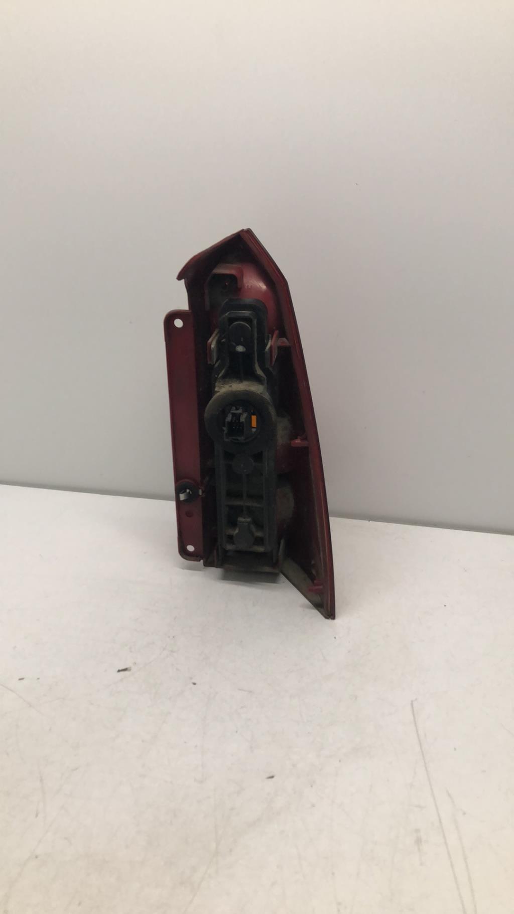 Feu arriere principal gauche (feux) FORD FOCUS 1 BREAK Diesel - 1