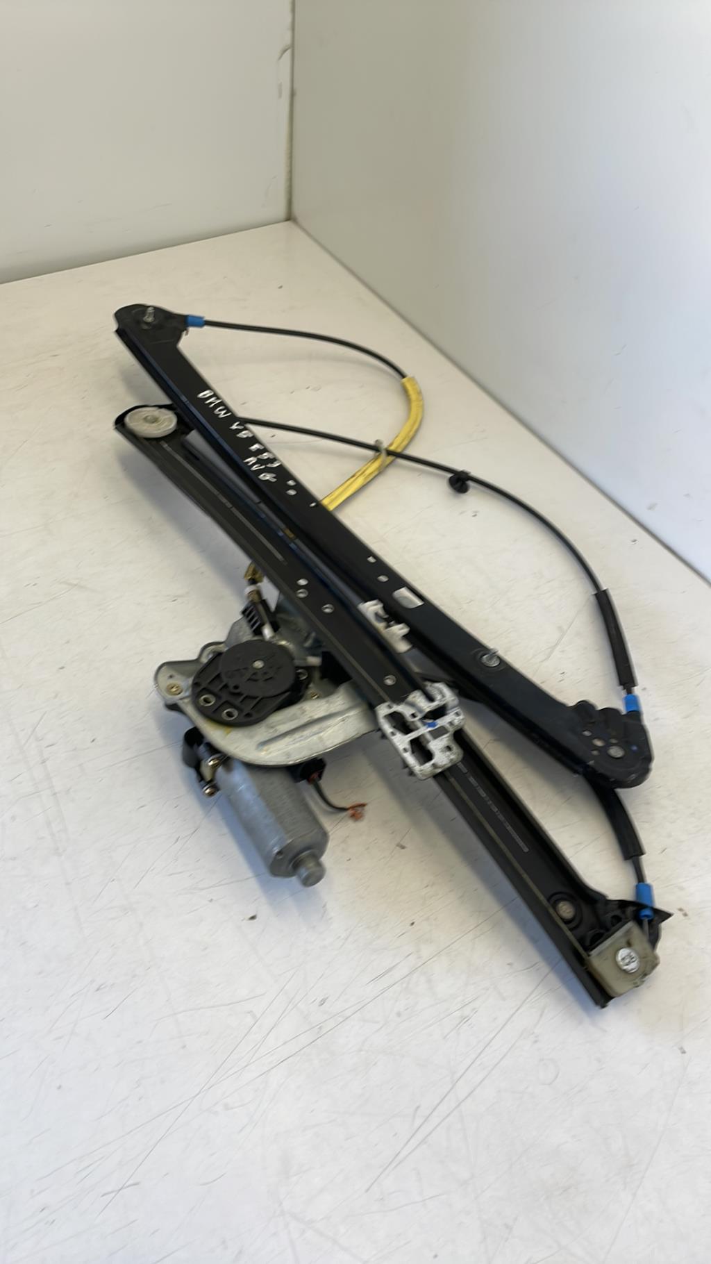 Leve vitre electrique avant gauche BMW X5 E53 Essence - 1