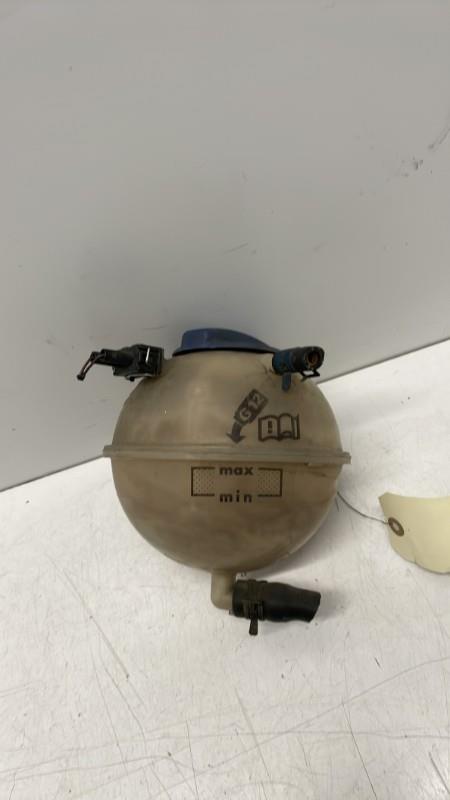 Vase d'expansion VOLKSWAGEN GOLF 4 CABRIOLET Essence - 1
