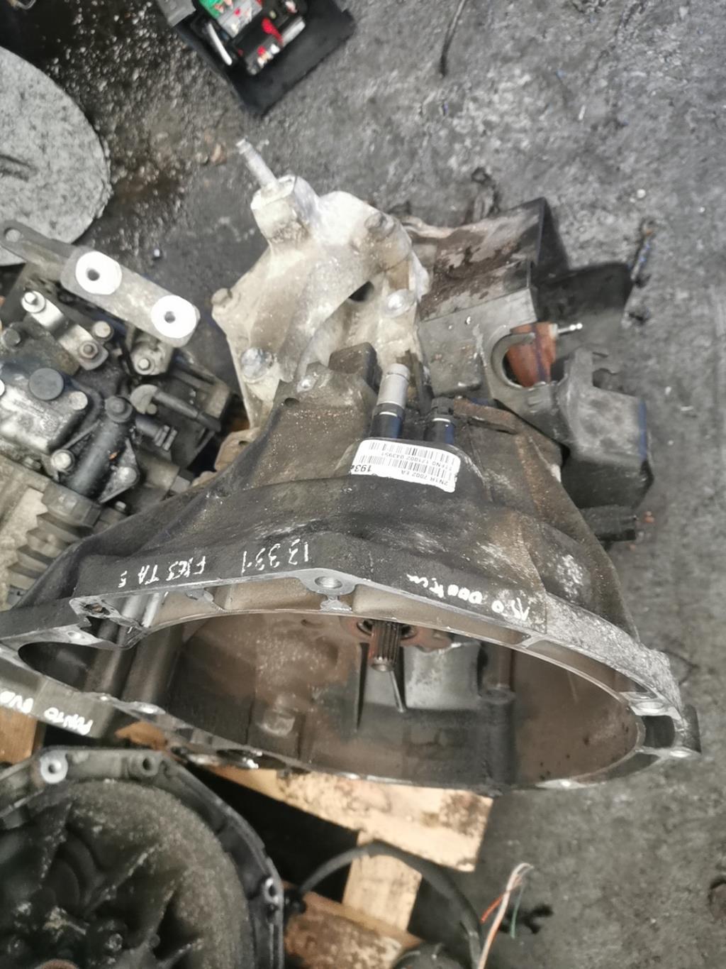 Boite de vitesses FORD FIESTA 5 PHASE 1 Diesel - 1