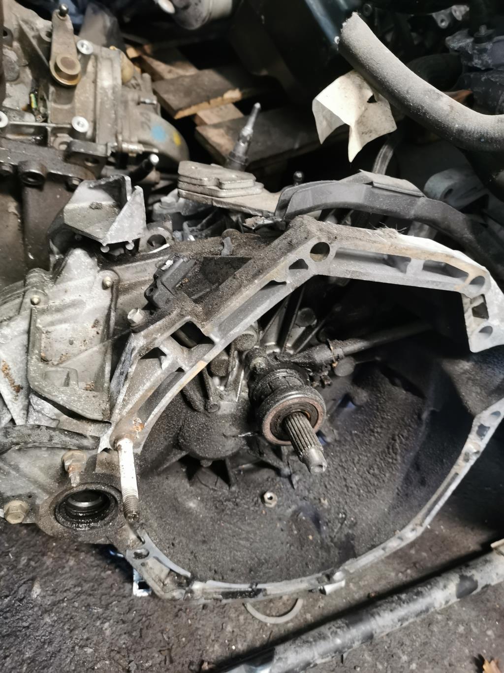 Boite de vitesses RENAULT CLIO 3 PHASE 1  - 1