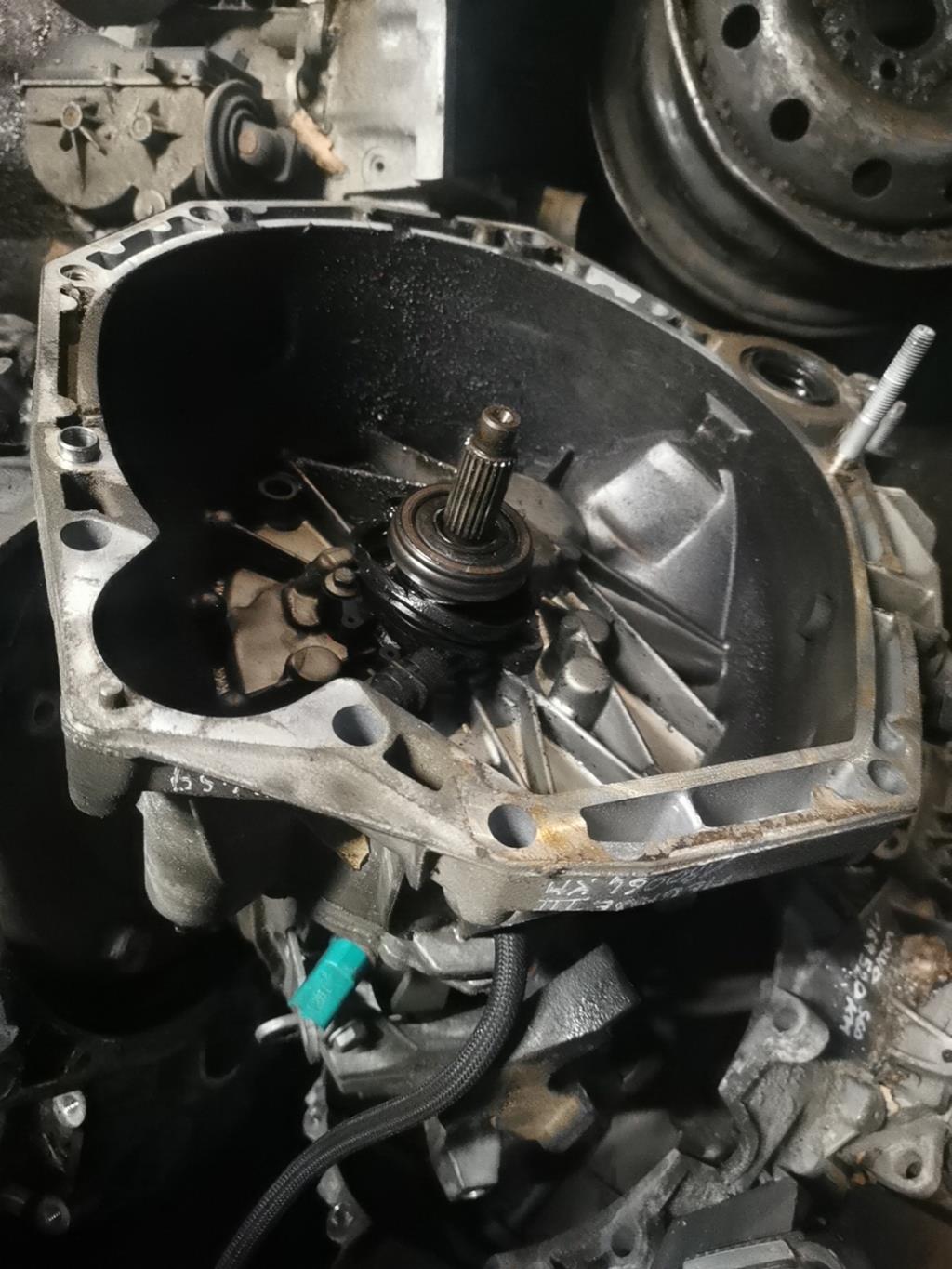 Boite de vitesses RENAULT MEGANE 3 PHASE 1 Diesel - 1