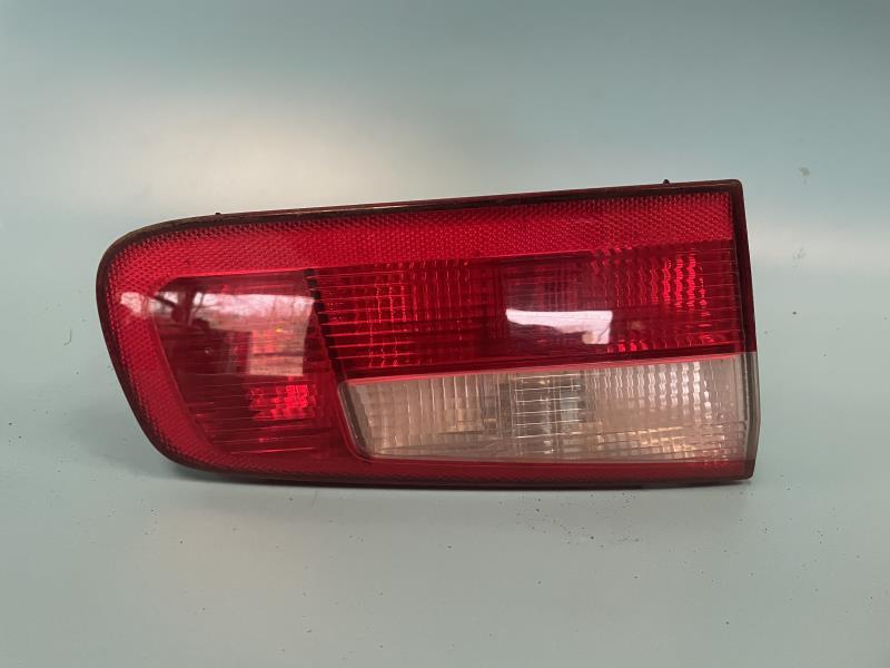 Feu arriere secondaire gauche (feux) RENAULT LAGUNA 2 PHASE 1  - 1
