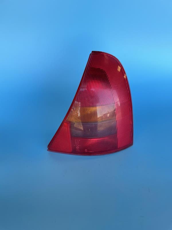 Feu arriere principal droit (feux) RENAULT CLIO 2 PHASE 1 Essence - 1