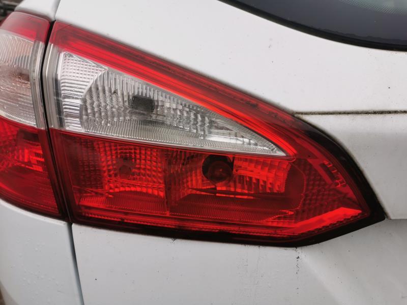 Feu arriere secondaire gauche (feux) FORD FOCUS 3 PHASE 1 BREAK Diesel - 1