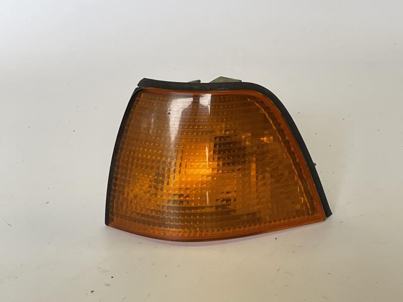 Optique avant secondaire gauche (feux)(clignotant) BMW SERIE 3 E36  - 1