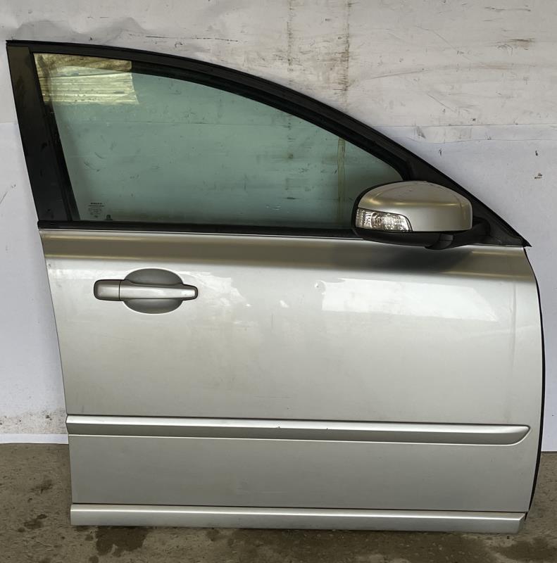 Porte avant droit VOLVO V 50 PHASE 2 BREAK Diesel - 1