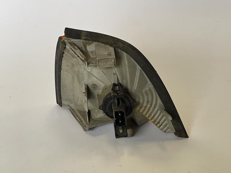 Optique avant secondaire droit (feux)(clignotant) BMW SERIE 3 E36  - 1