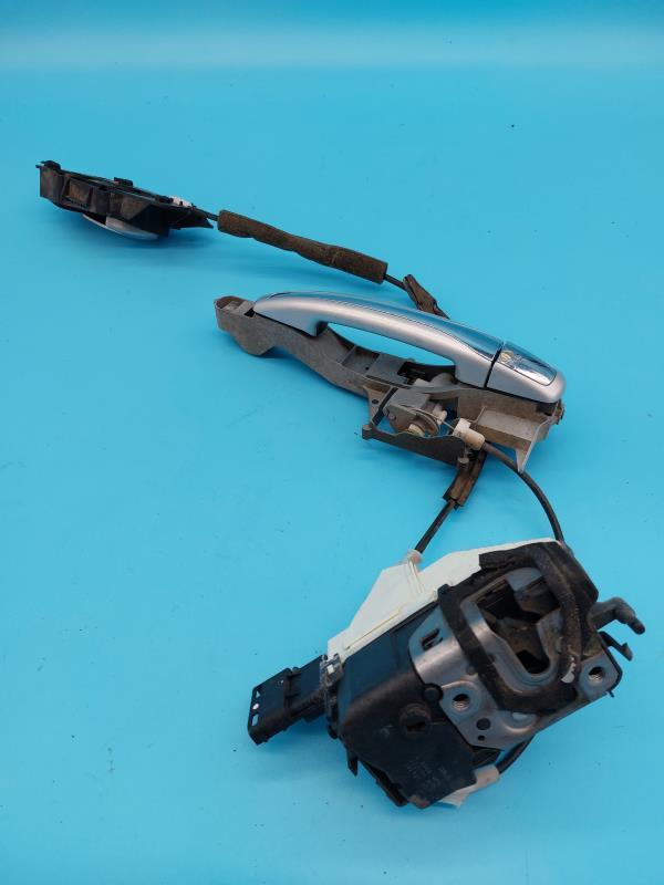 Serrure avant droit CITROEN C5 2 Diesel - 1