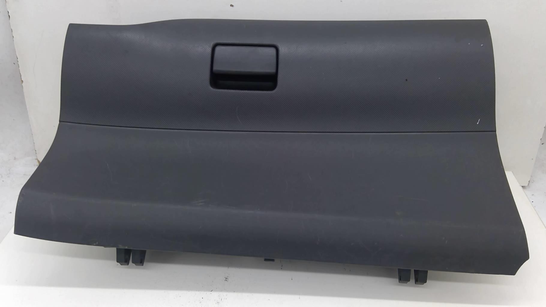 Boite a gants TOYOTA AURIS 1 PHASE 1 Diesel - 1