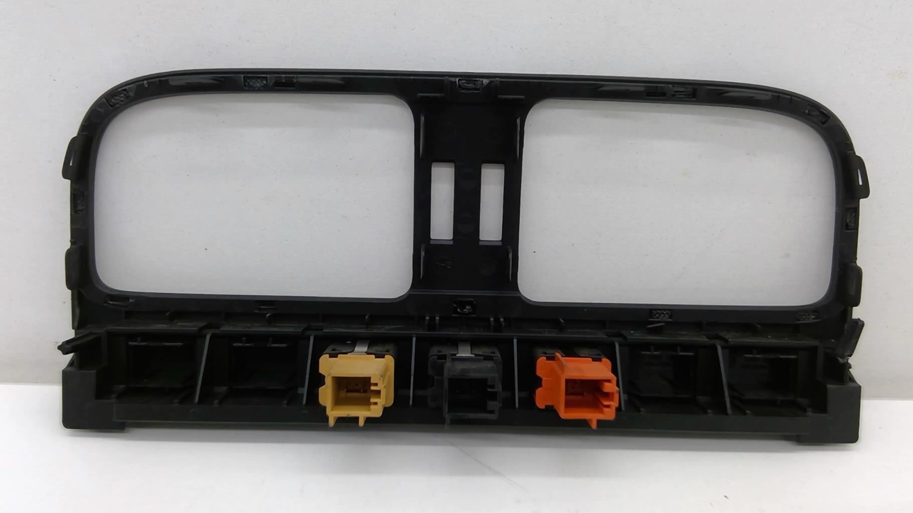 Bouton de warning VOLKSWAGEN POLO 5 PHASE 1 Diesel - 1