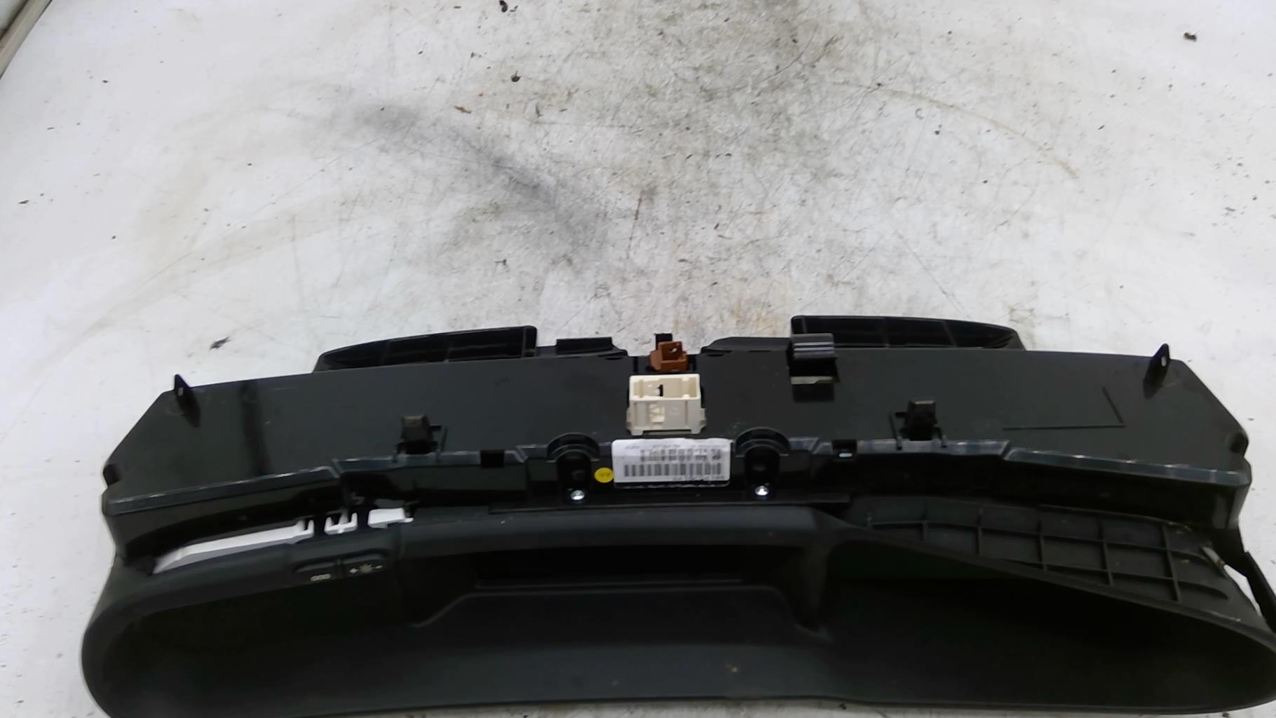Compteur CITROEN C3 PICASSO PHASE 2  - 1