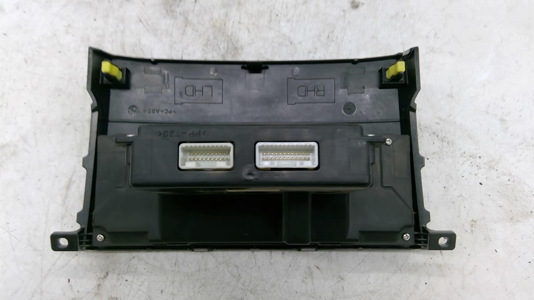 Commande chauffage TOYOTA COROLLA VERSO 2 PHASE 1 Diesel - 1