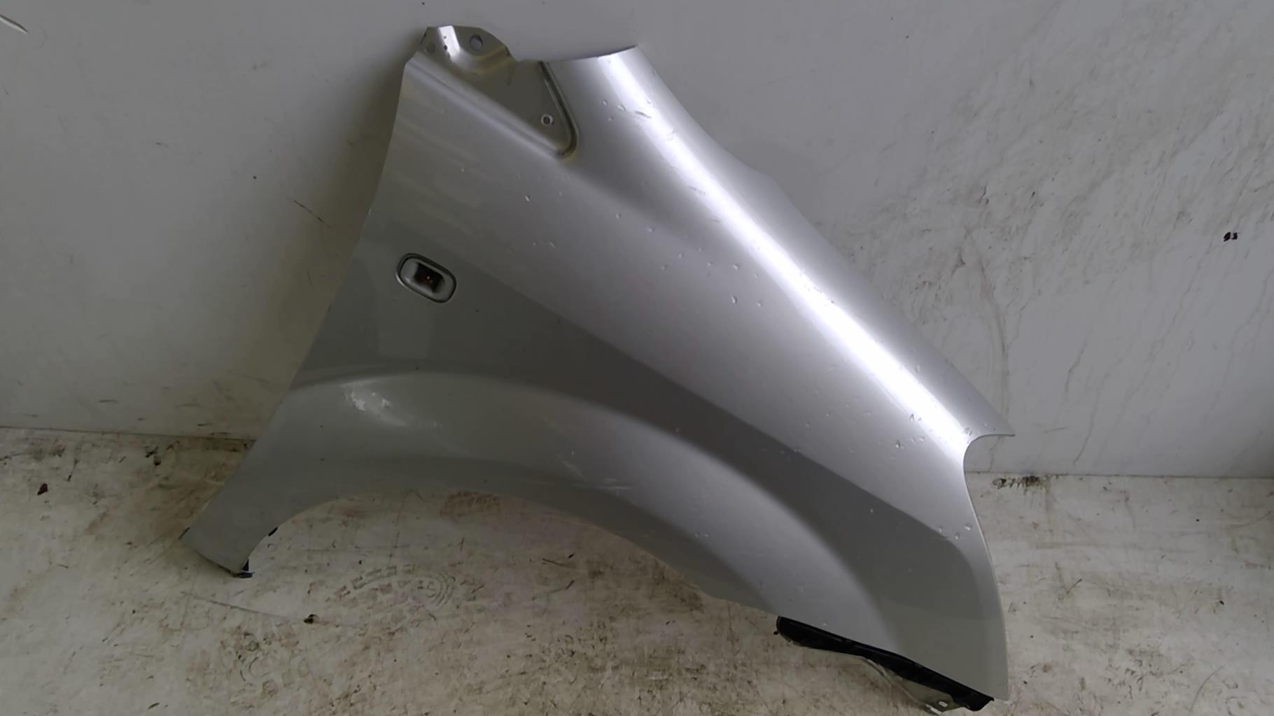 Aile avant droit TOYOTA COROLLA VERSO 2 PHASE 1 Diesel - 1
