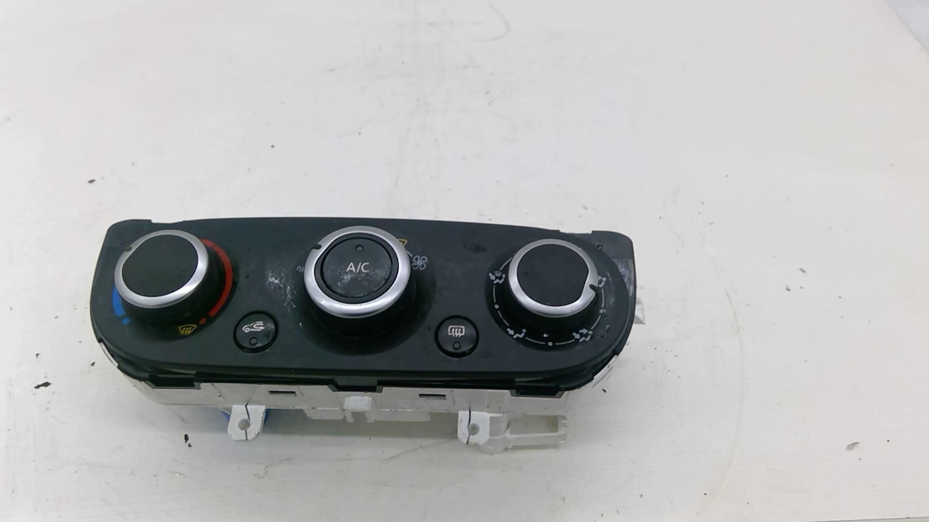 Commande chauffage RENAULT CLIO 4 PHASE 2 Diesel - 1
