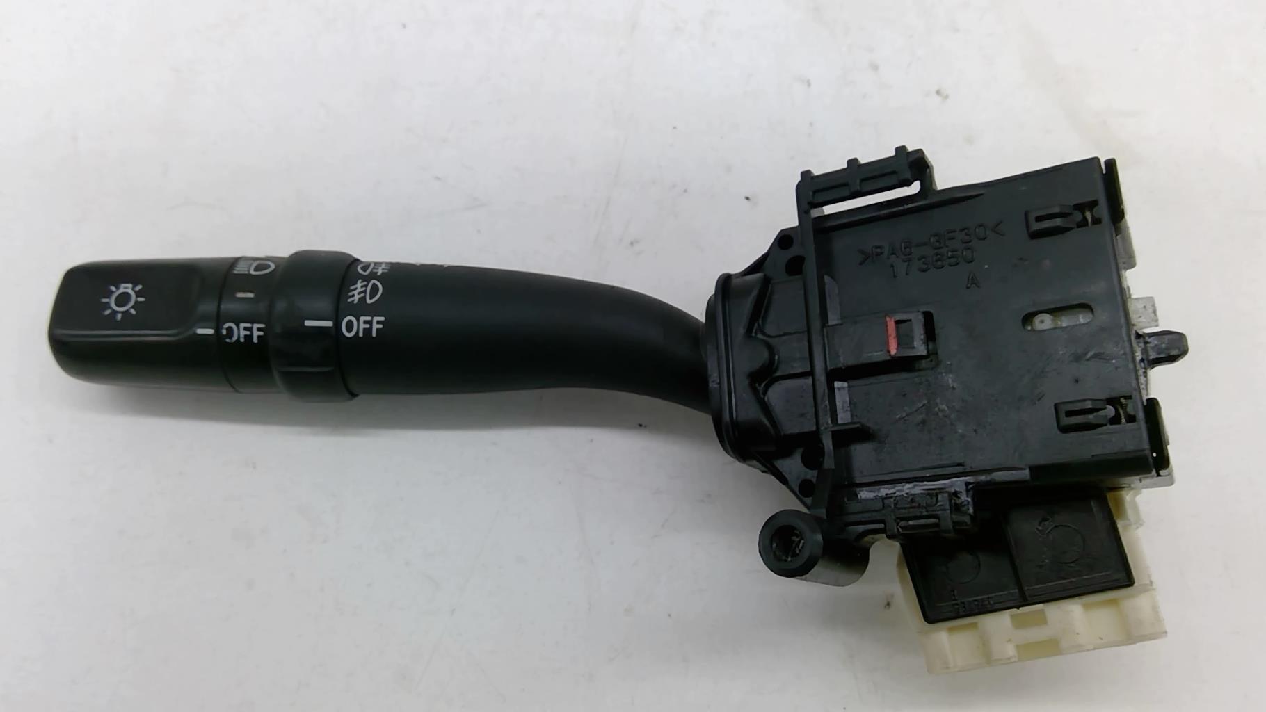 Commodo phare TOYOTA COROLLA VERSO 2 PHASE 1 Essence - 1