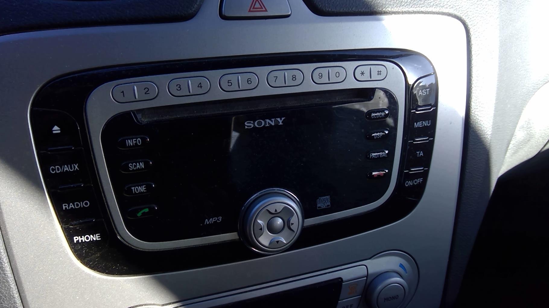 Autoradio d'origine FORD FOCUS 2 PHASE 2 Diesel - 1