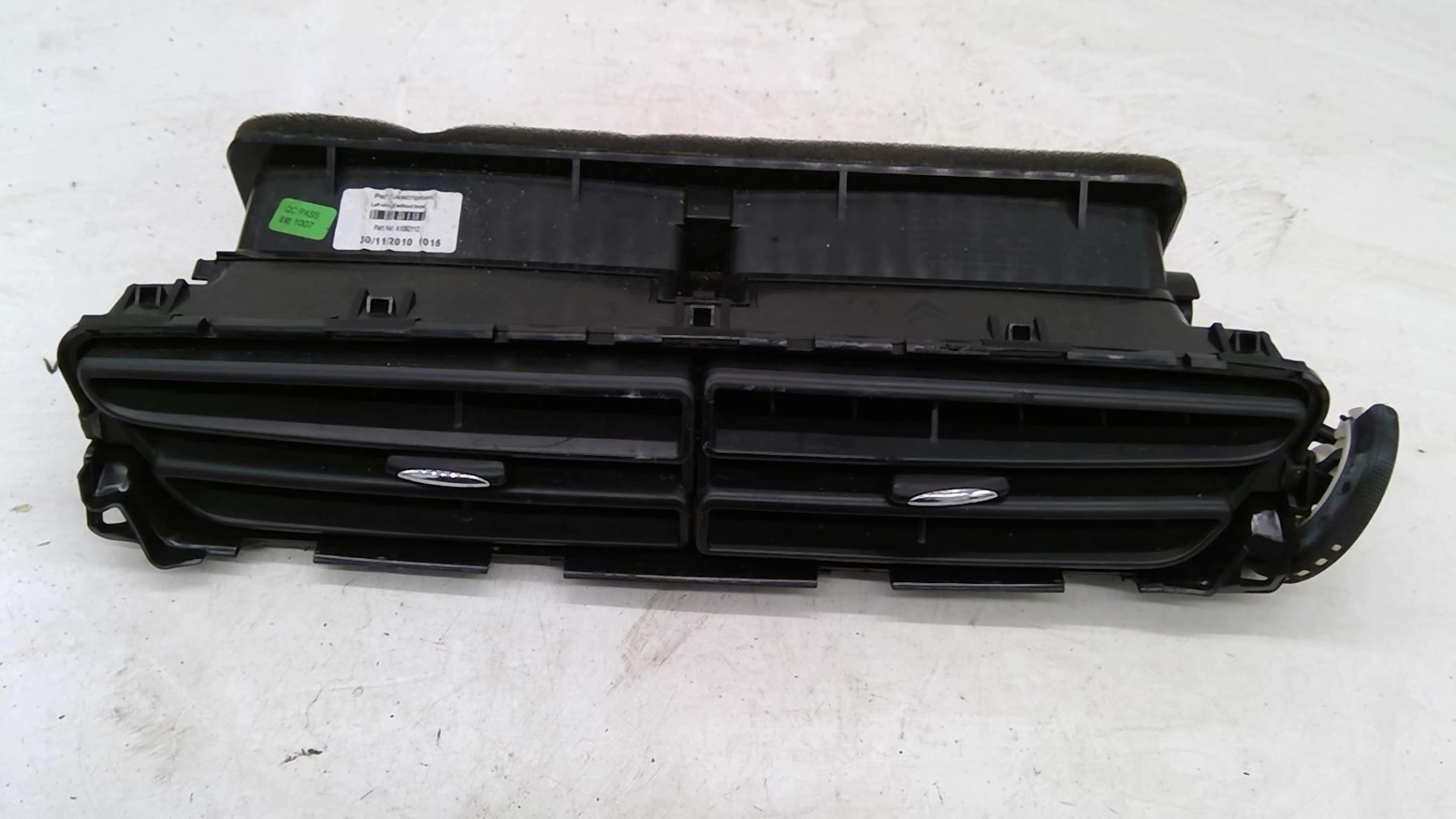 Aerateur tableau de bord CITROEN C3 2 PHASE 1 Diesel - 1
