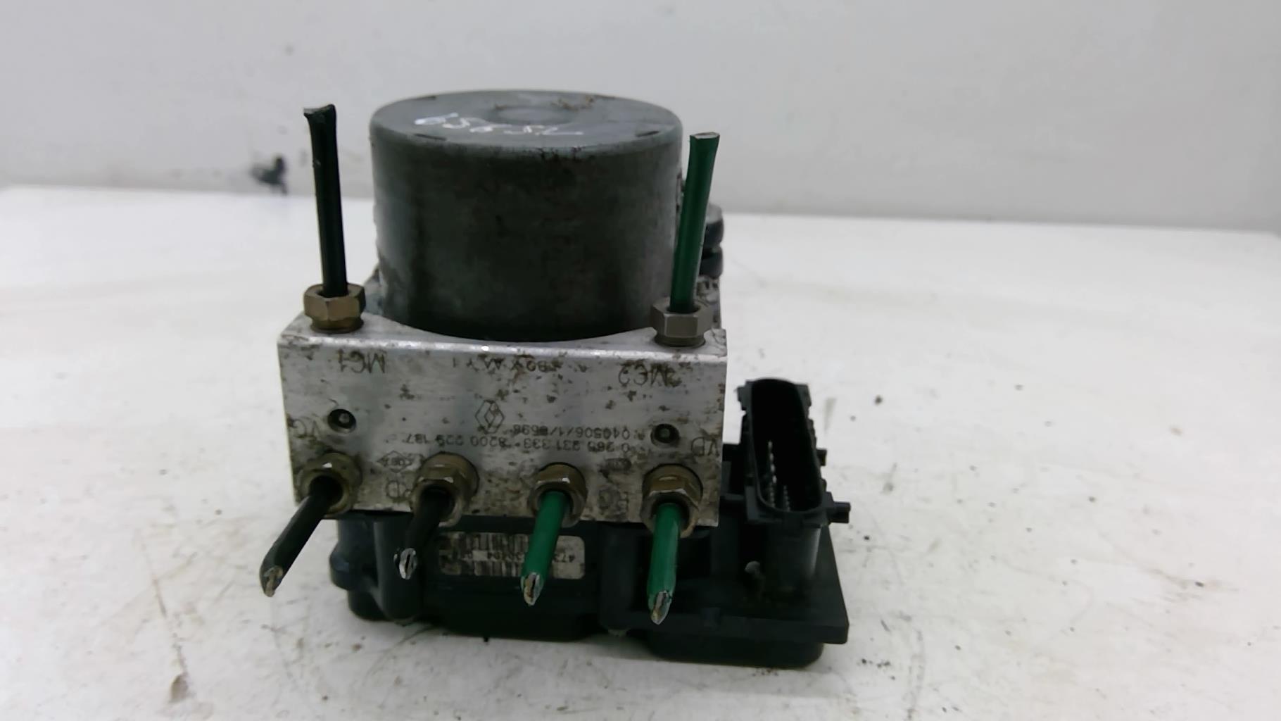 Bloc ABS (freins anti-blocage) RENAULT CLIO 2 PHASE 2 Essence - 1