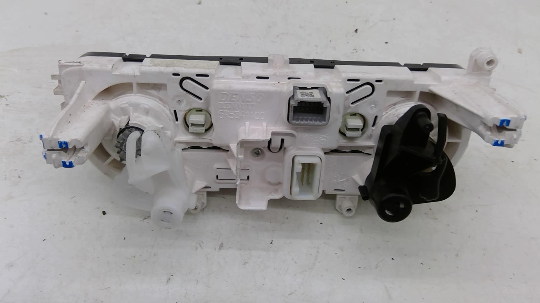 Commande chauffage RENAULT CLIO 4 PHASE 1 Diesel - 1