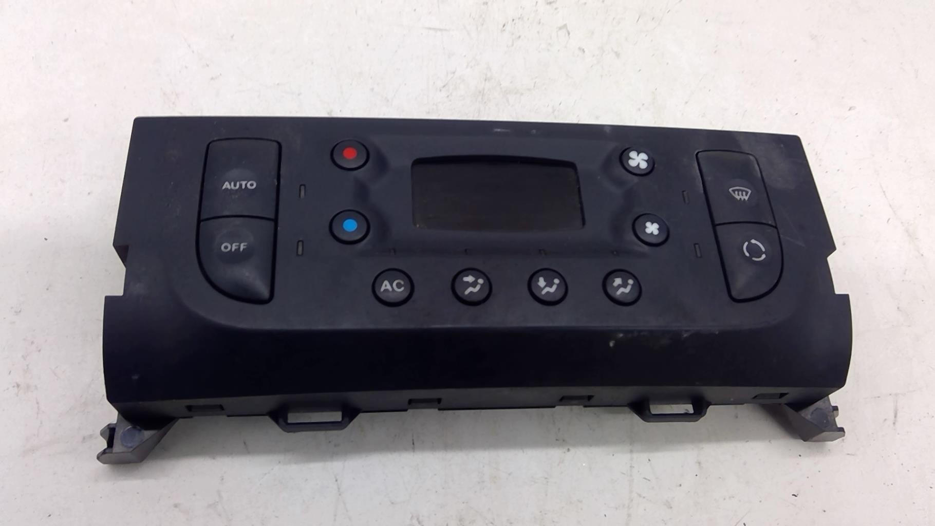 Commande chauffage RENAULT CLIO 2 PHASE 2 Essence - 1