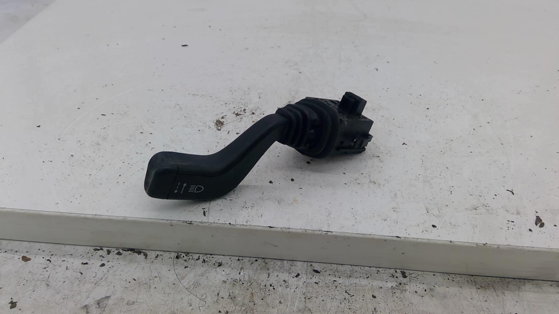 Commodo phare OPEL CORSA C PHASE 2 Essence - 1