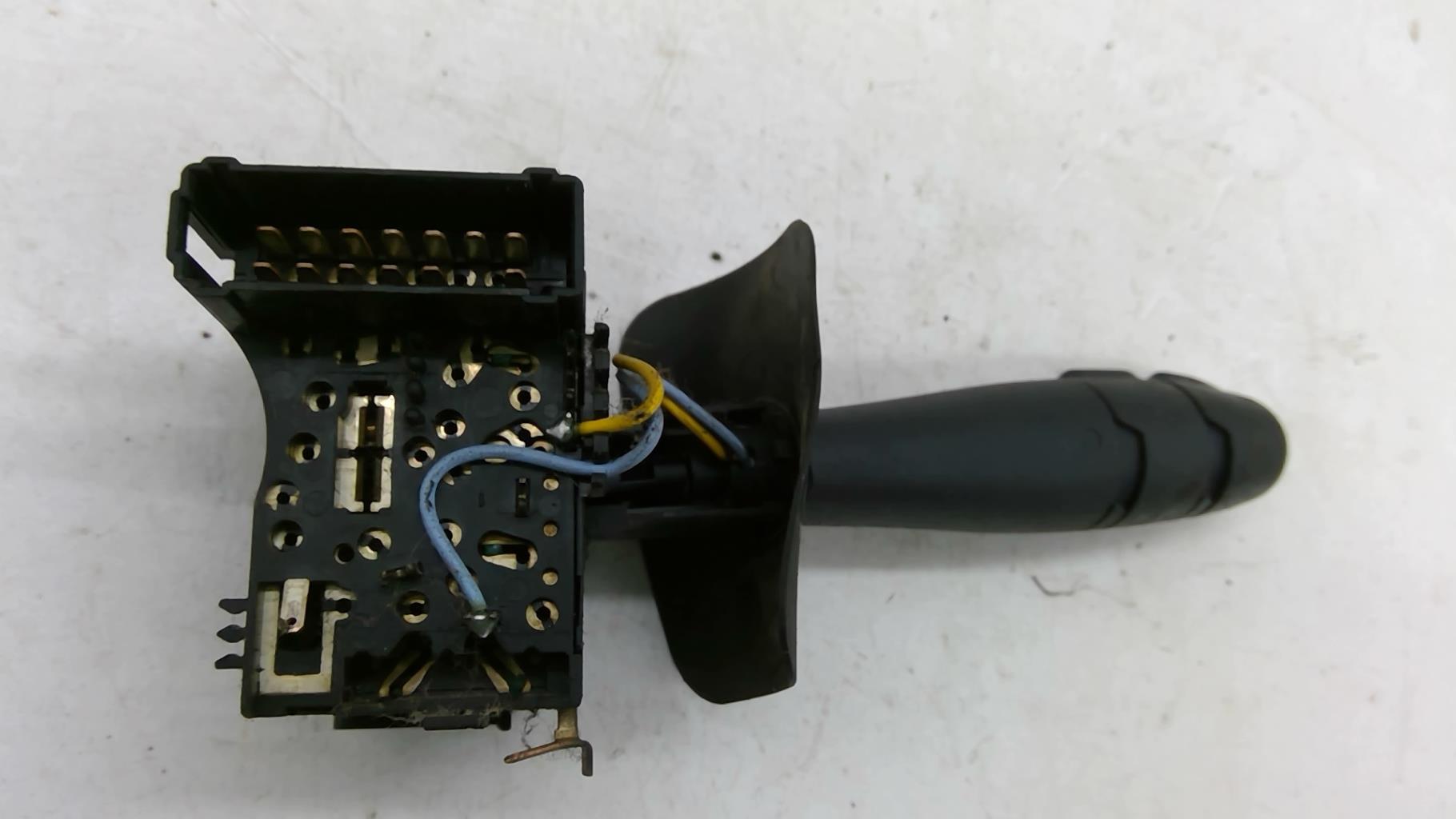 Commodo phare RENAULT CLIO 2 PHASE 2 Essence - 1