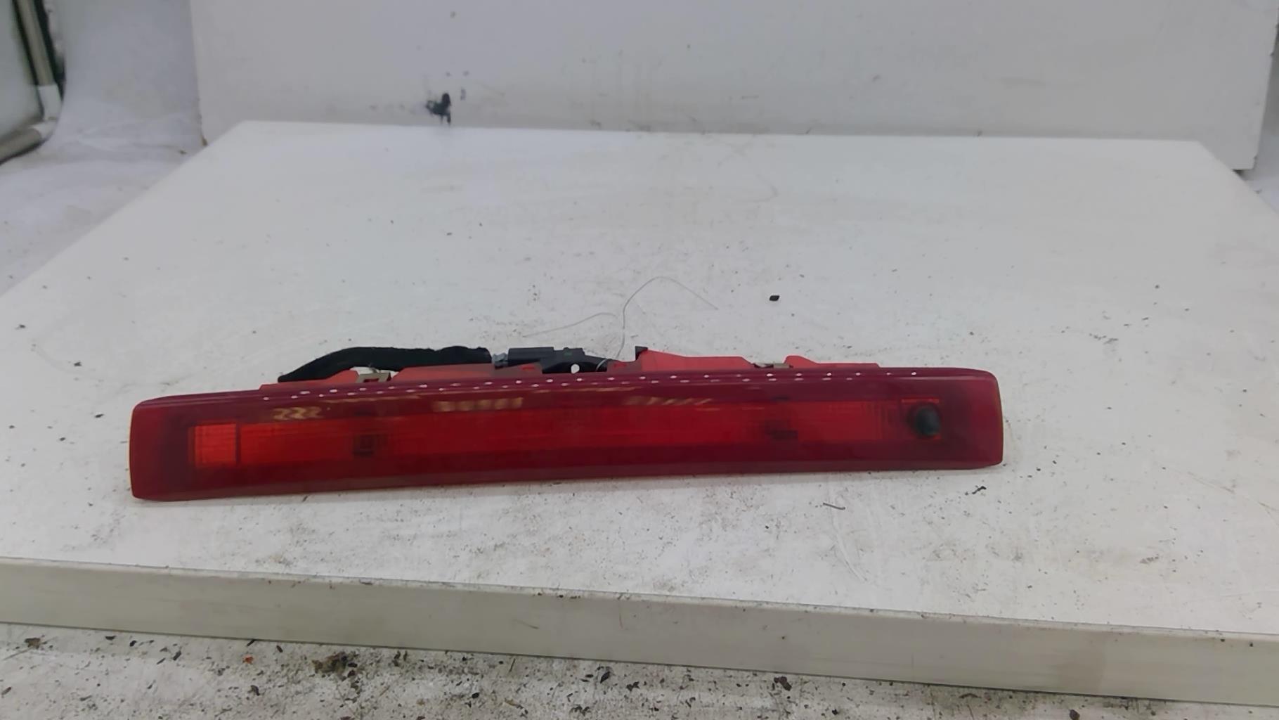 Feu arriere stop central RENAULT CLIO 3 PHASE 1  - 1