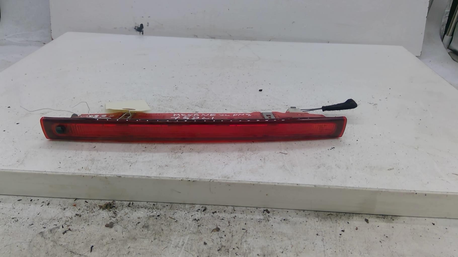 Feu arriere stop central RENAULT MEGANE 2 PHASE 2 Diesel - 1
