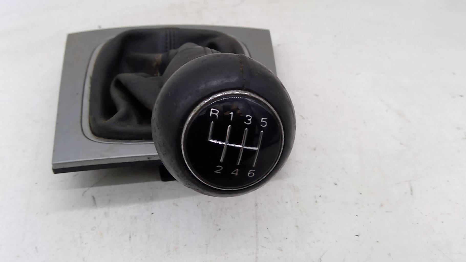 Pommeau de vitesses AUDI A3 2 SPORTBACK PHASE 2 Diesel - 1