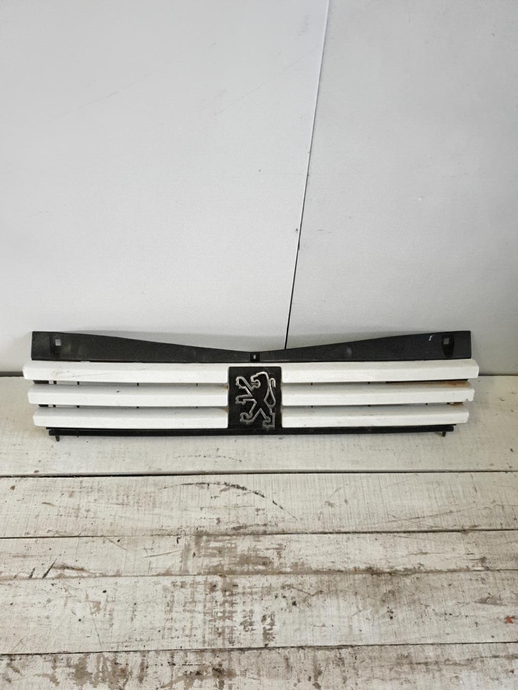 Calandre PEUGEOT 205 PHASE 2 Essence - 1