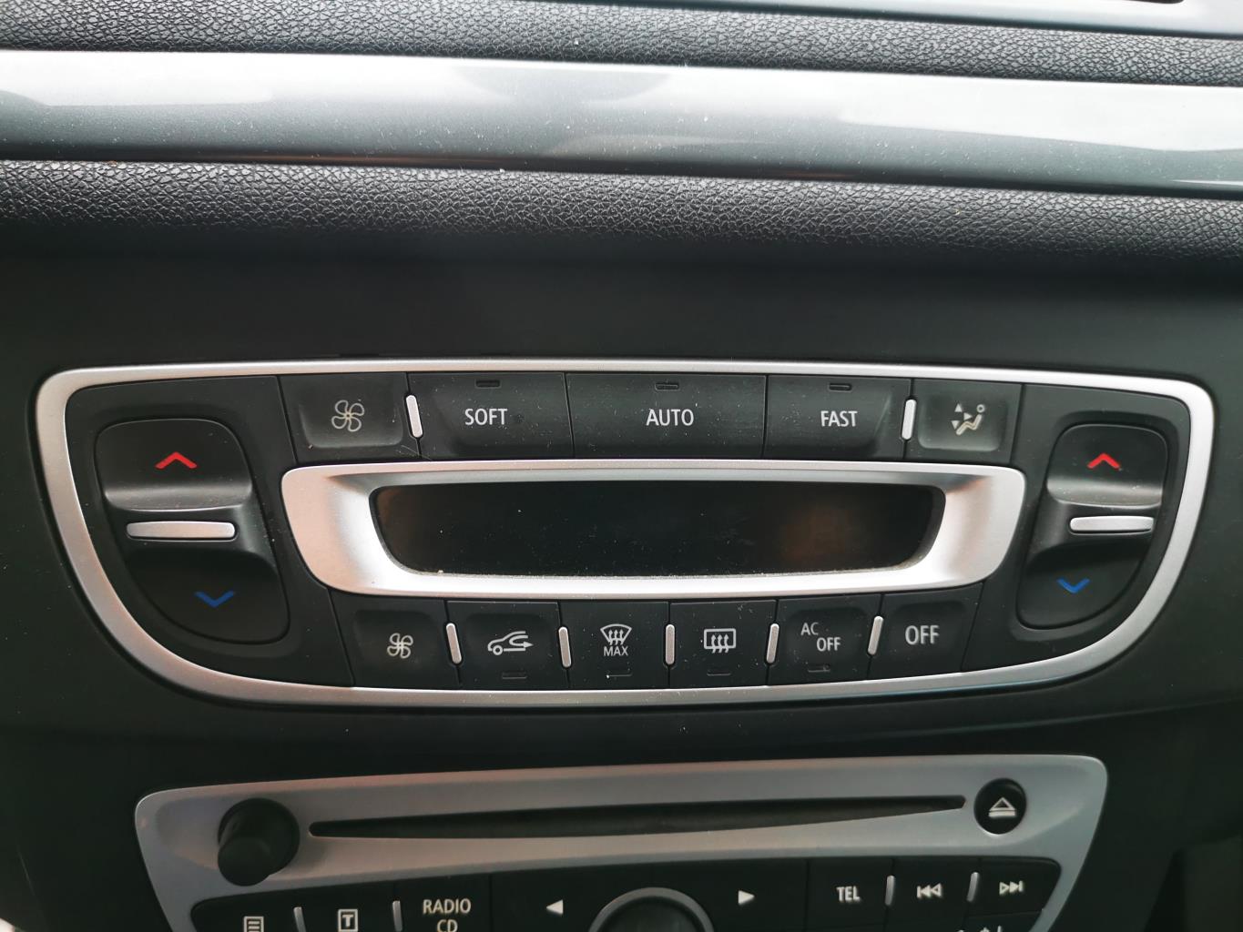 Commande chauffage RENAULT MEGANE 3 PHASE 1 COUPE Diesel - 1