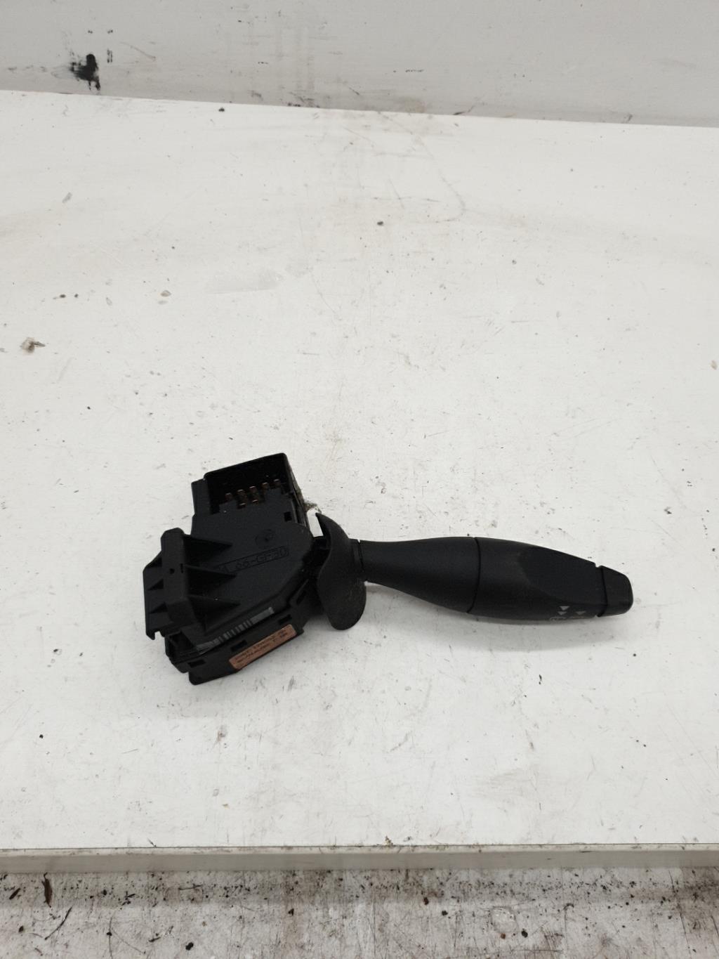 Commodo d'essuie glaces FORD FIESTA 5 PHASE 1 Diesel - 1