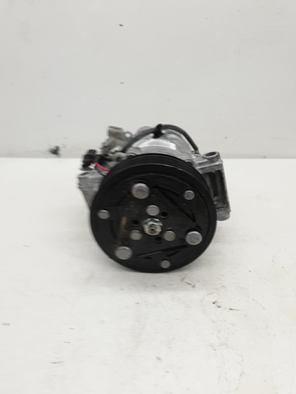 Compresseur clim RENAULT CLIO 5 PHASE 1 Essence/Hybride - 1