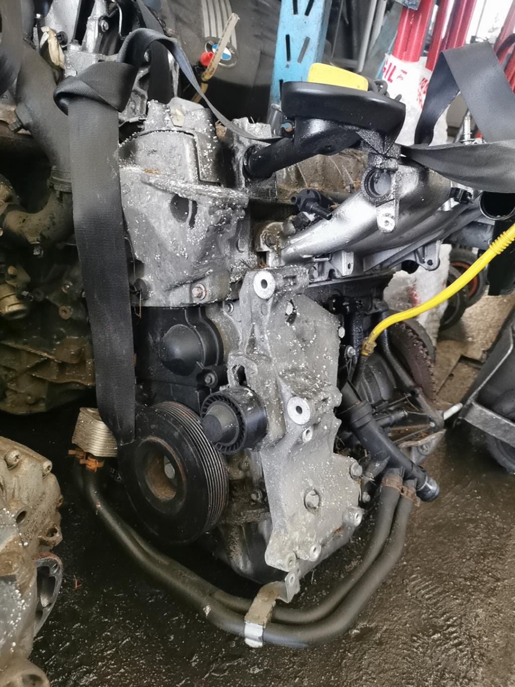 Moteur RENAULT CLIO 3 PHASE 2 BREAK Essence - 1