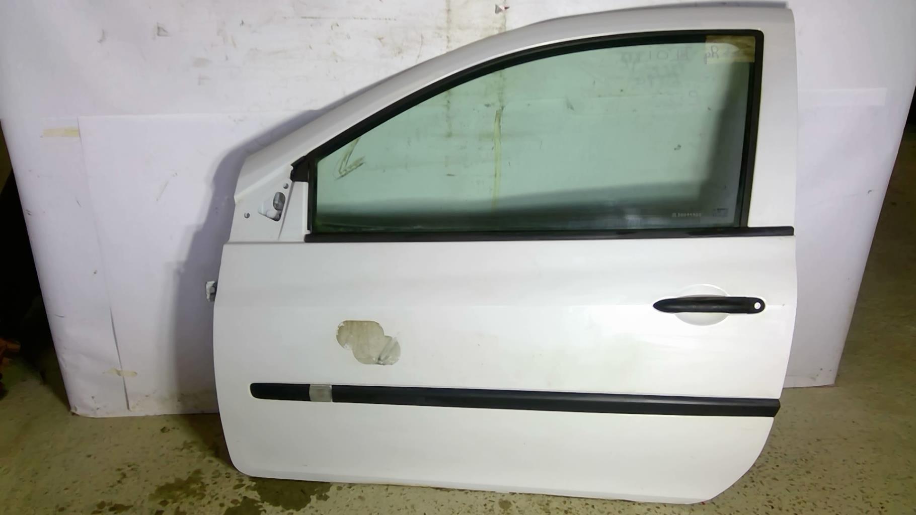 Porte avant gauche RENAULT CLIO 3 PHASE 1 Diesel - 1