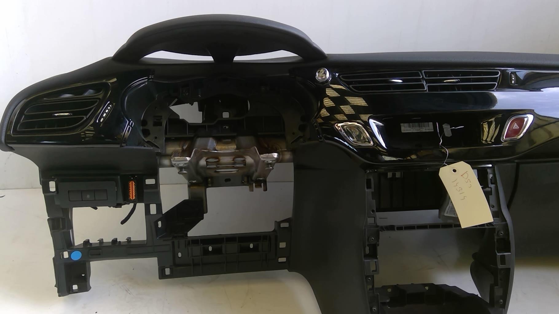 Planche de bord complete CITROEN DS3 PHASE 2 Essence - 1