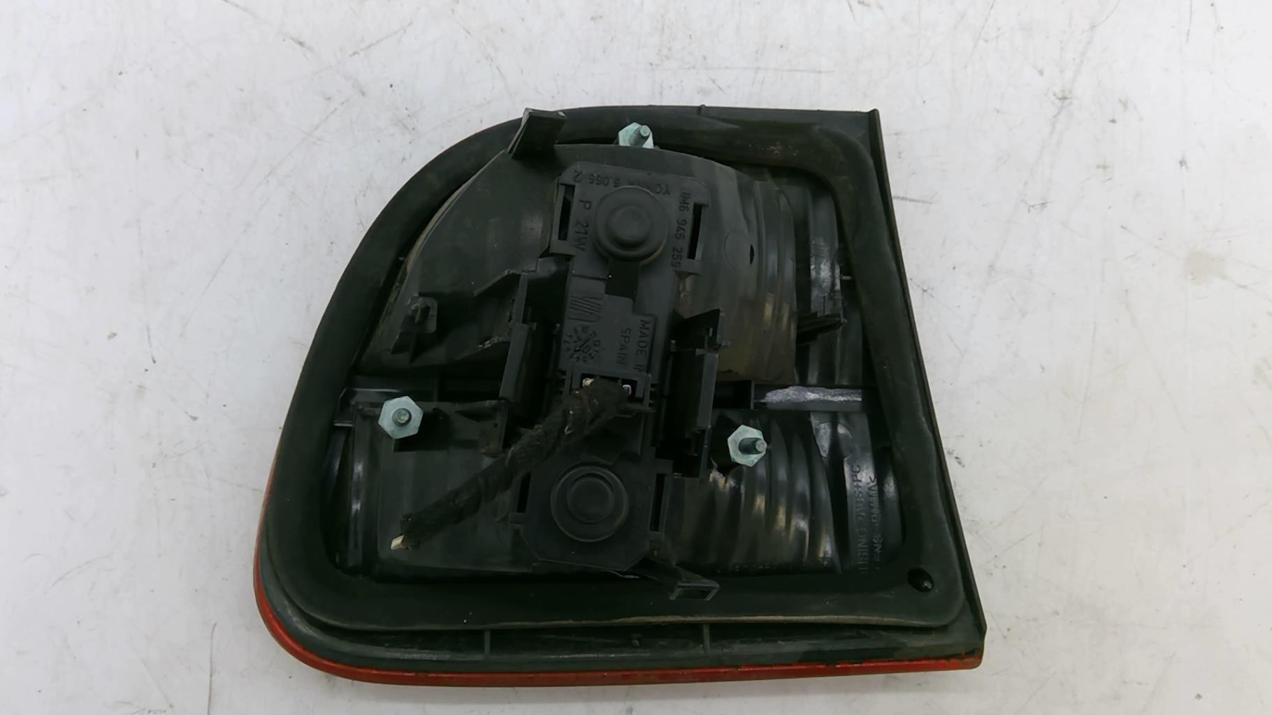 Feu arriere secondaire droit (feux) SEAT LEON 1 Diesel - 1