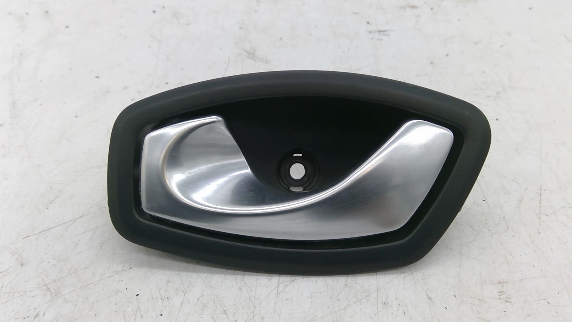 Poignee interieur avant gauche RENAULT CLIO 4 PHASE 1 BREAK  - 1