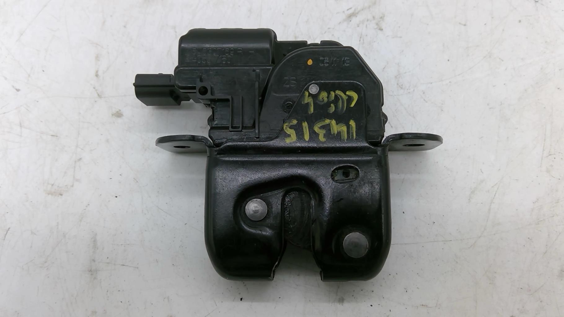 Serrure de hayon RENAULT CLIO 4 PHASE 1 Diesel - 1
