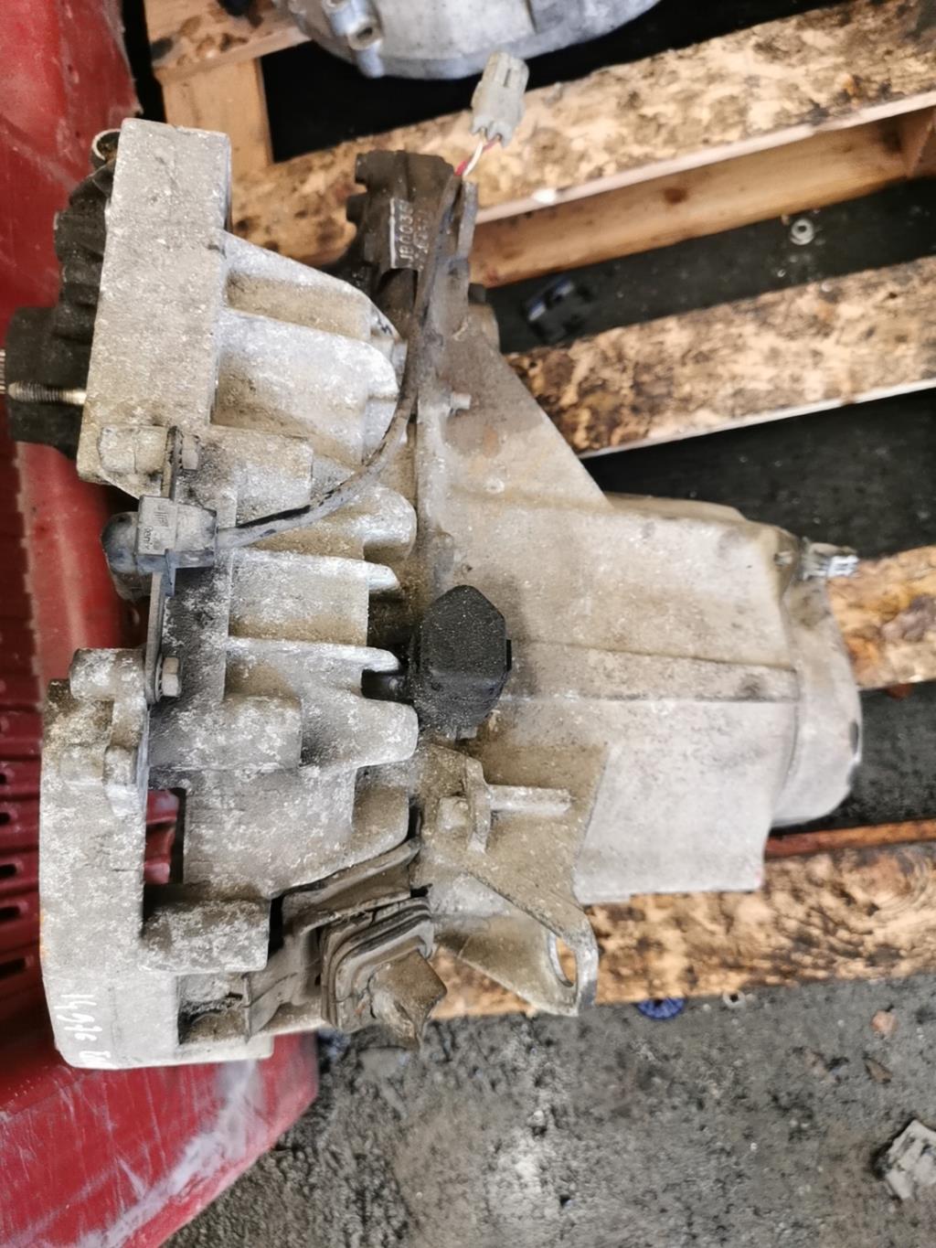 Boite de vitesses RENAULT EXPRESS PHASE 2 Essence - 1
