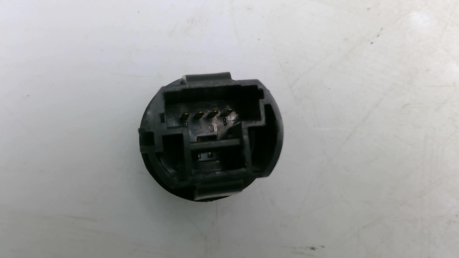 Bouton de demarrage RENAULT CLIO 4 PHASE 1 Diesel - 1