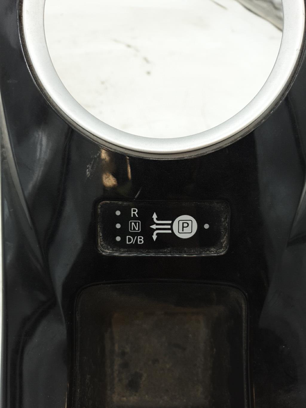 Console central (interieur plastique) NISSAN LEAF 1 Electricité - 1