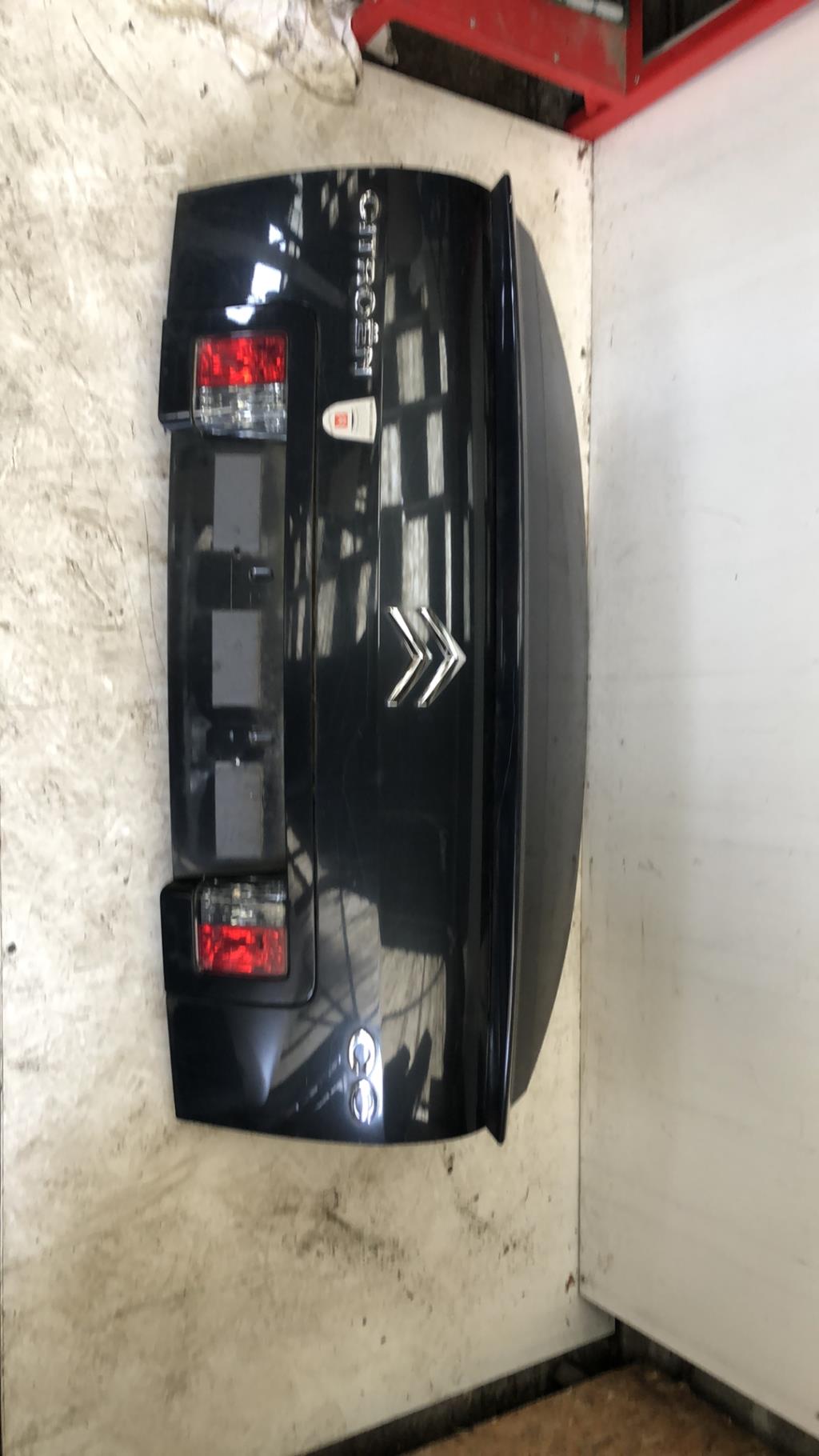 Malle/Hayon arriere CITROEN C6  - 1