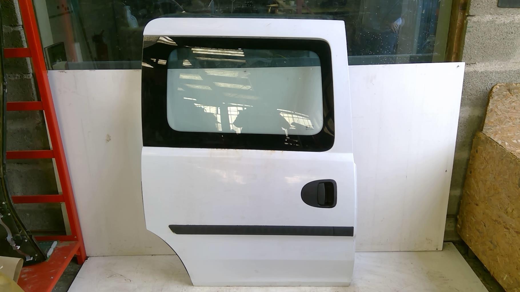 Porte laterale droit OPEL COMBO C PHASE 2  - 1